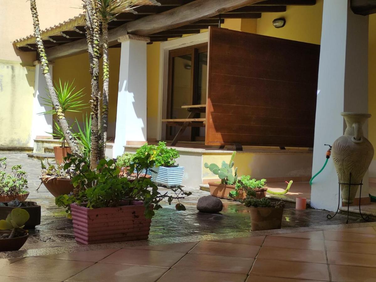 토르톨리 Casa Il Cortile Fiorito 아파트 외부 사진